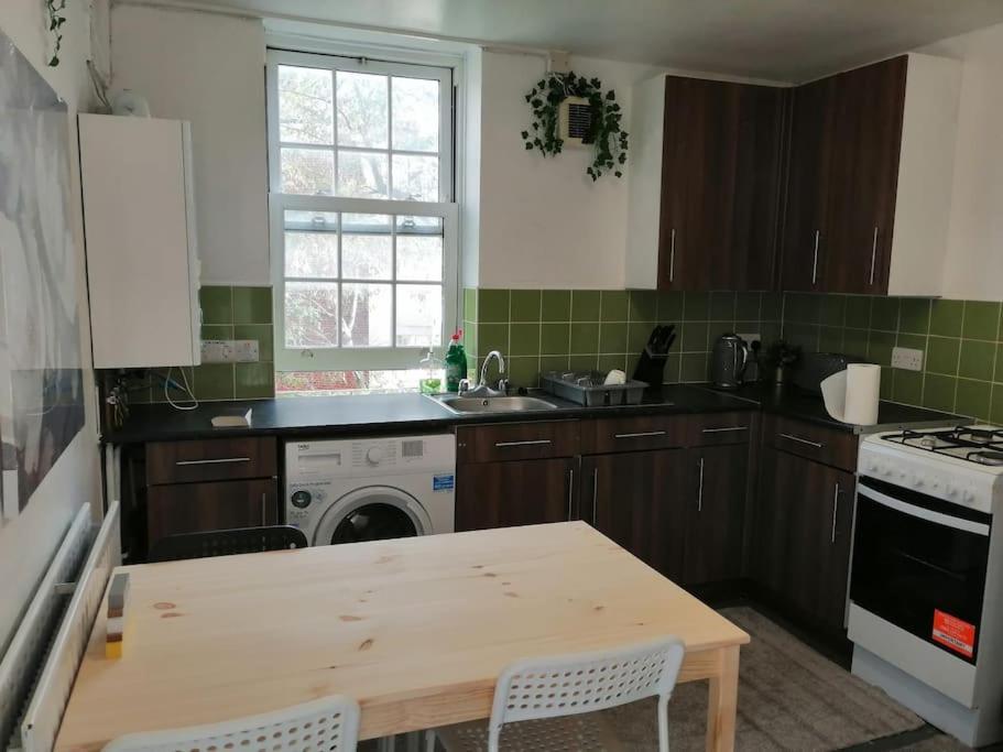 شقة لندن  في Entire Flat In Kings Cross المظهر الخارجي الصورة